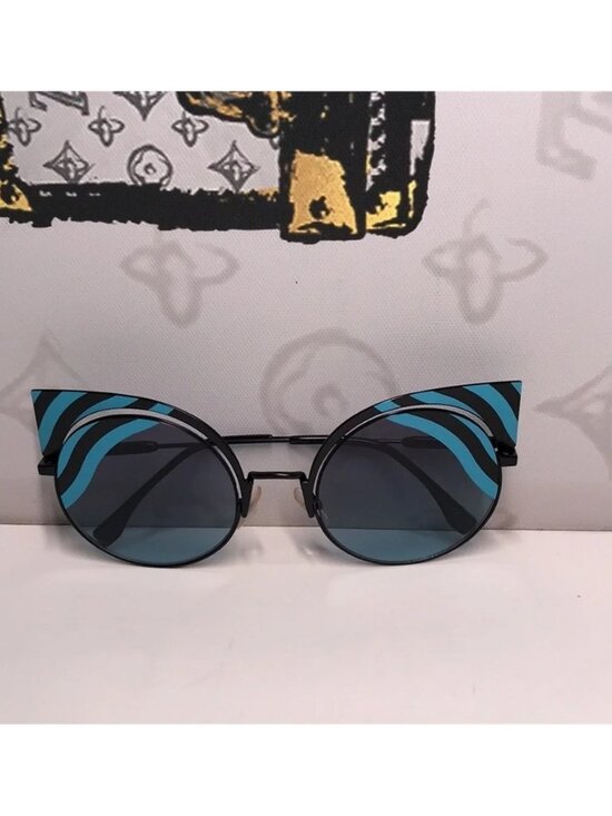 New Authentic Stylish Black and Blue Cat-Eye Sunglasses FF0215/S 0LBJF main image 10